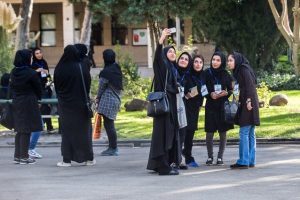 دغدغه‌ی این روزهای دختران چیست؟/ از یافتن شغل و مهاجرت تا ازدواج