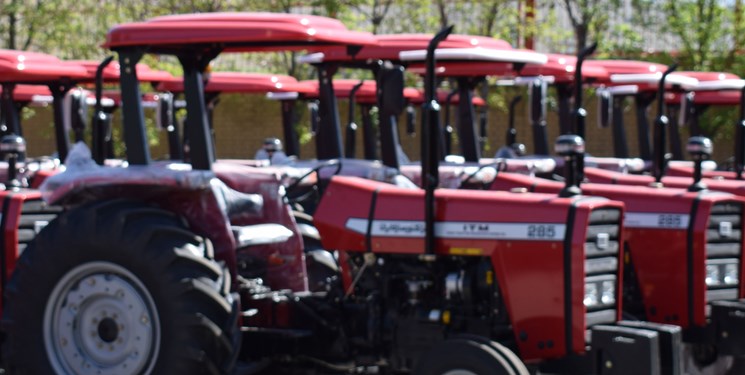 شهرستان میانه تراکتور ندارد!