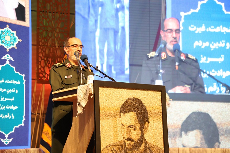 باید به دست‌ برتر فضای مجازی در دنیا تبدیل شویم/سست کردن اراده و ایمان آخرین حربه‌ای است که دشمنان به آن چنگ زده‌اند