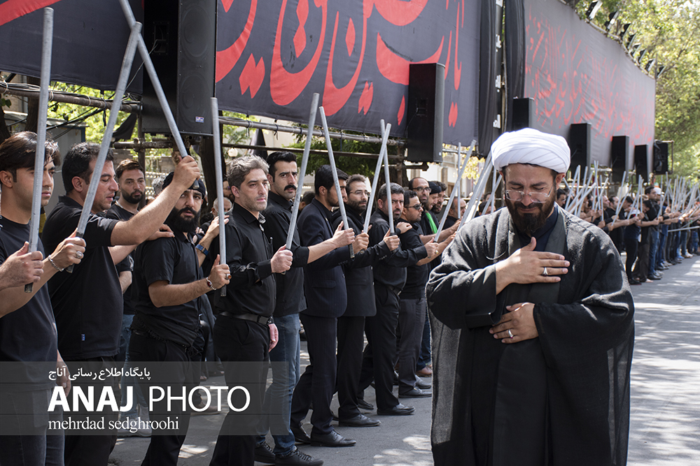 تا قیامت ز قیام تو قیامت برپاست