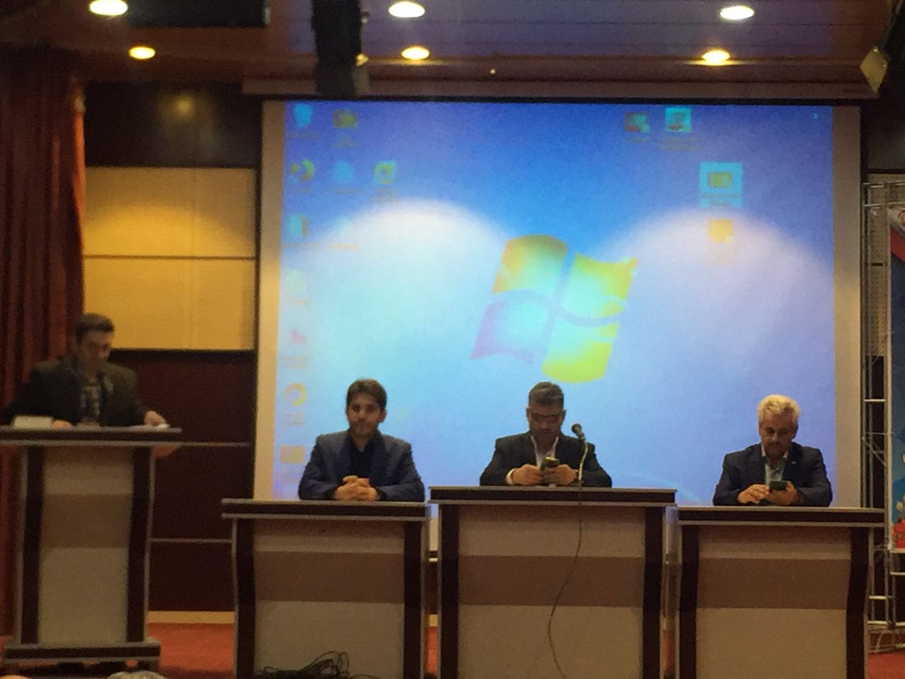 برای خدمت آمده‌ام نه ریاست/ مشکلات کشور را خودمان باید حل کنیم