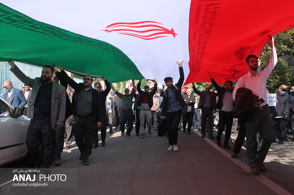 خروش دانشجویان و اساتید دانشگاه تبریز بر علیه (آشوب) و (اغتشاش)