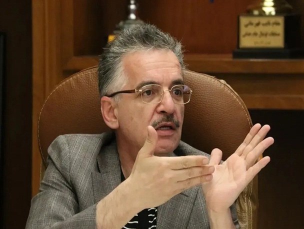 بلاتکلیفی، میهمان آشنای تراکتورِ زنوزی