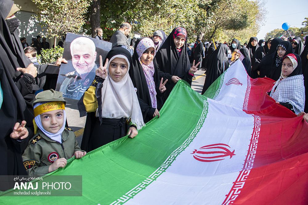 مراسم باشکوه راهپیمایی 13 آبان در تبریز