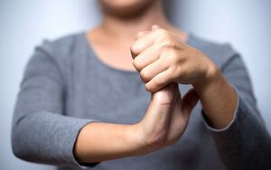 از روی انگشتان دست خود بفهمید چه شخصیتی دارید