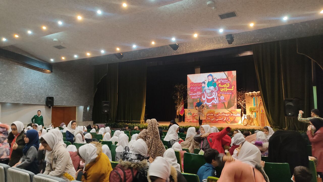 مرحله منطقه‌ای جشنواره دوسالانه قصه‌گویی در تبریز به ایستگاه آخر رسید