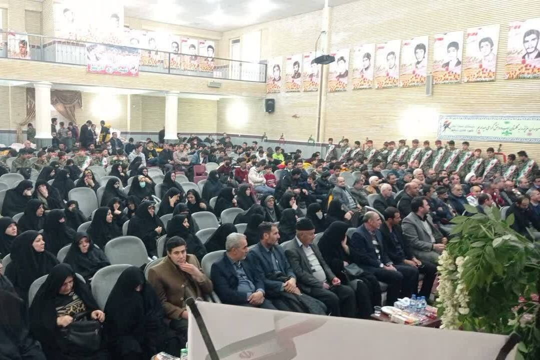 یادواره ۳۶ شهدای دانش آموز در آذرشهر برگزار شد