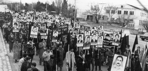 مردم جمهوری آذربایجان ۷۰ سال دین خود را برابر کمونیسم حفظ کردند