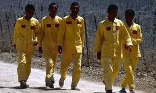 طراحی عکس شهید «باکری» در اردوگاه بعثی