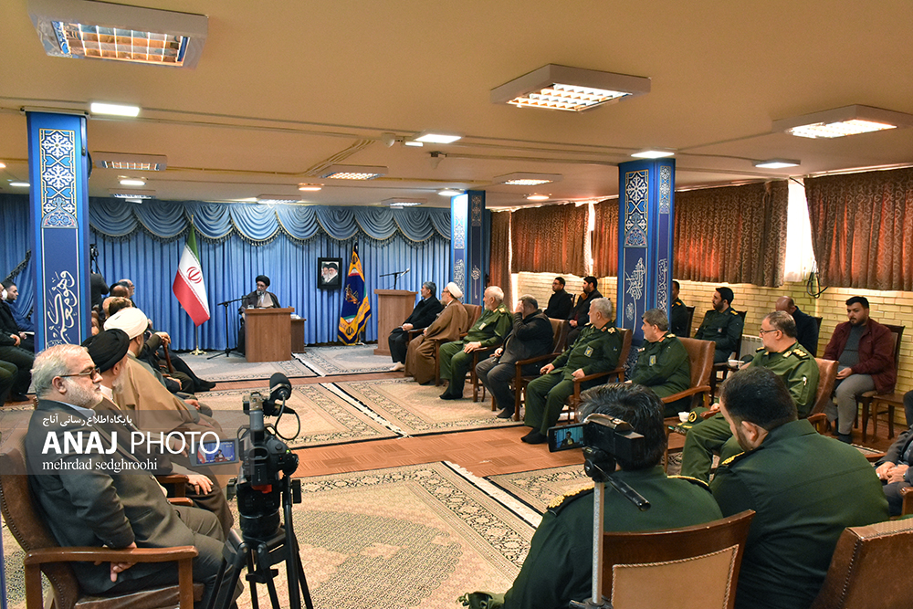 قدردانی فرماندهان سپاه از امام جمعه تبریز