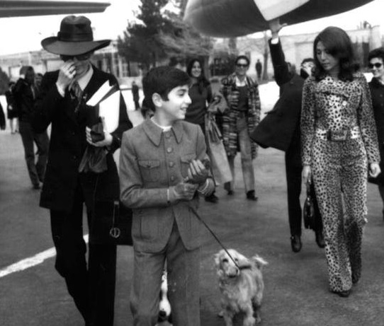 روایتی از شرف داشتن سگ آمریکائی بر مَرد ایرانی!