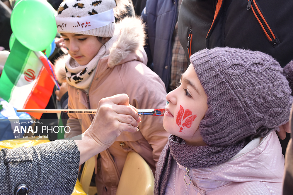 دهه هشتادی ها در جشن فجر انقلاب