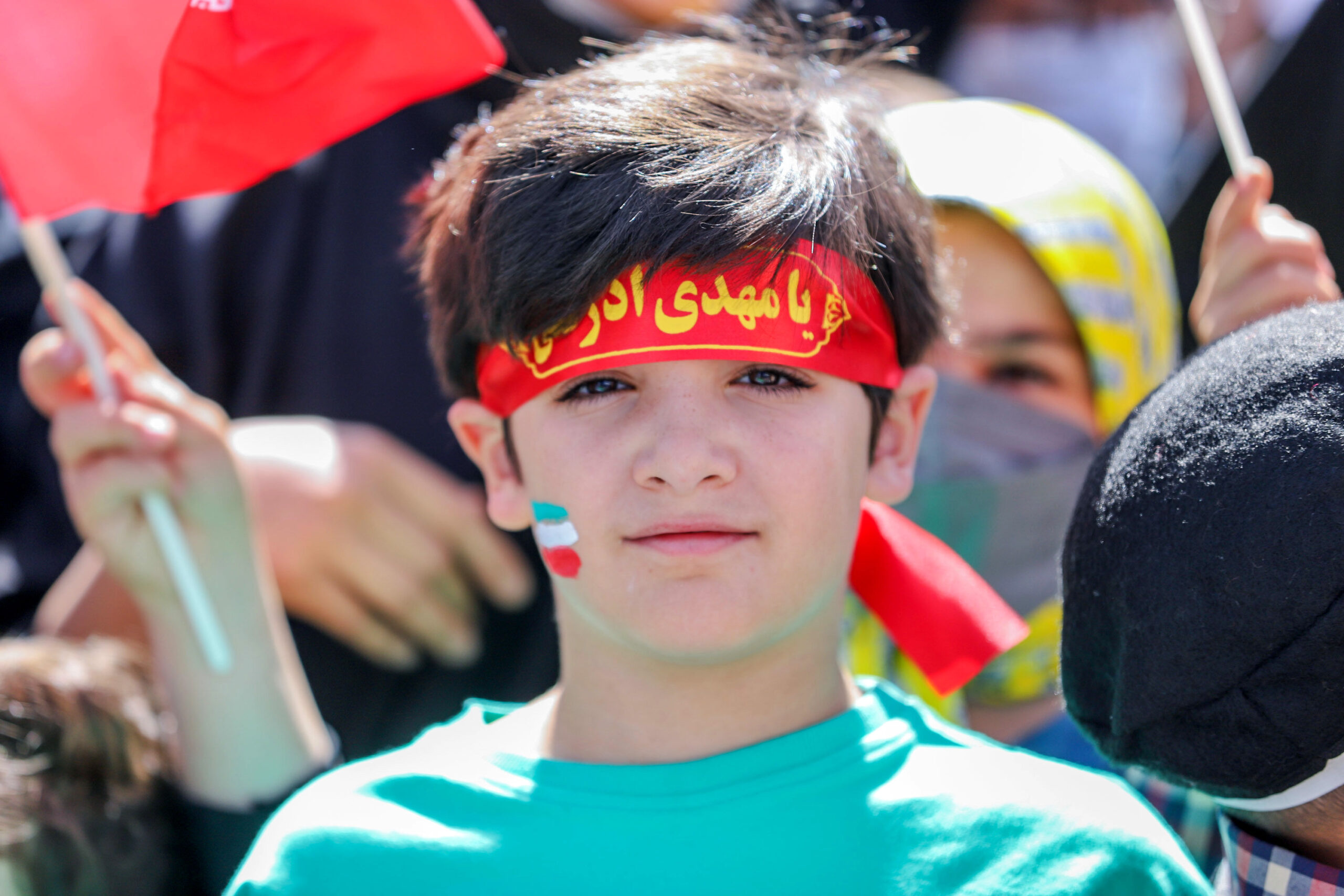 فیلم/ اجرای سرود سلام فرمانده در نقطه صفر مرزی ایران و جمهوری‌آذربایجان