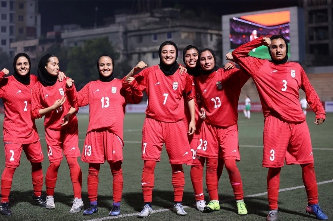 دختر ملی‌پوش تبریزی گل کاشت