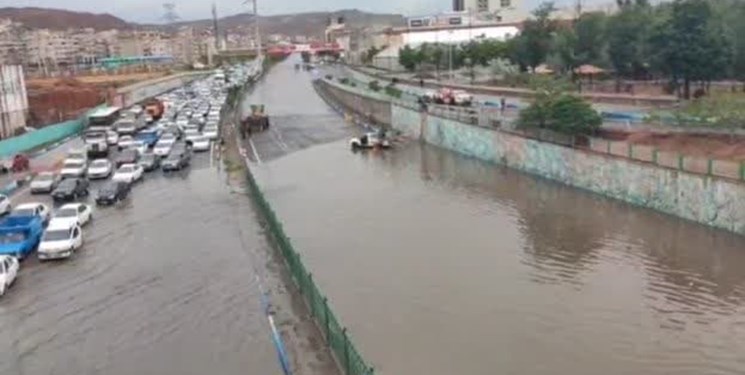 واکنش شهردار به آبگرفتی میدان شهید فهمیده تبریز با هر باران