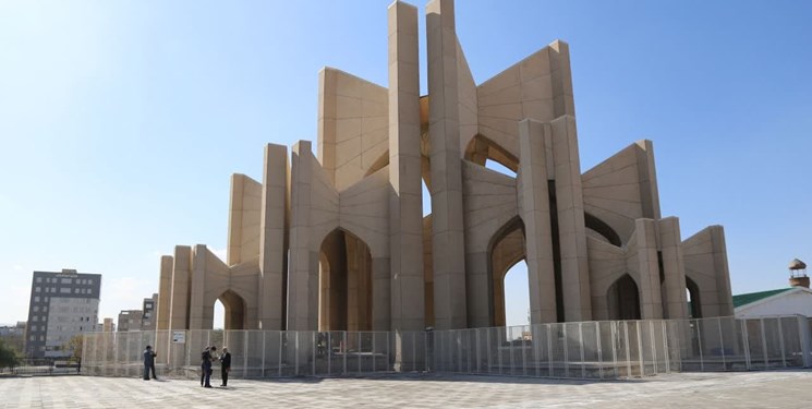 گره‌های مدیریتی علت تاخیر در ساماندهی مقبره‌الشعرا