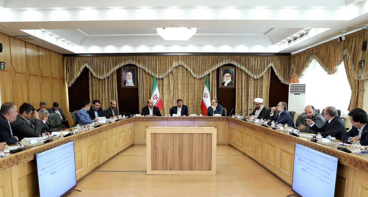 جلسه بررسی و جمع‌بندی طرح‌های دومین سفر استانی رئیس‌جمهور به آذربایجان‌شرقی برگزار شد