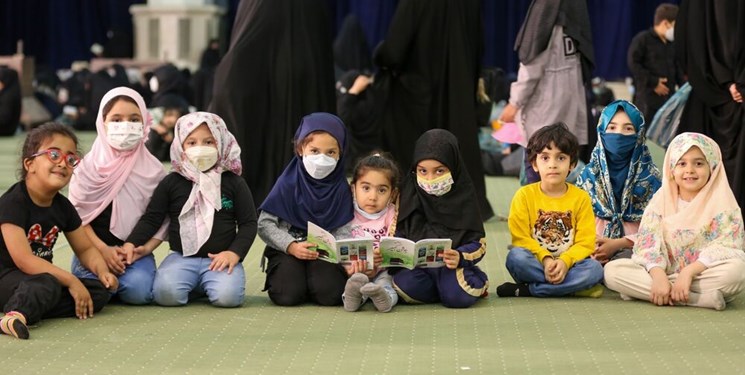 اینطوری با دخترهایتان رفیق شوید!/ چه کنم دخترم باحجاب شود؟