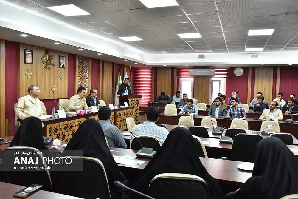 جلسه مطالبه حمل و نقل عمومی از شهردار تبریز