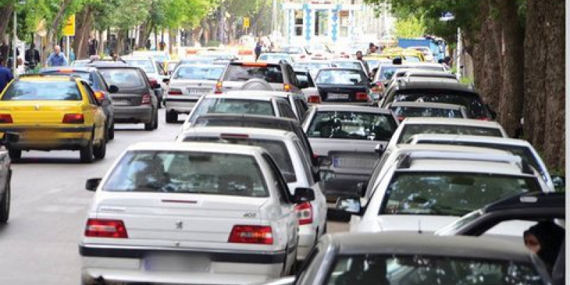 پارک دوبله خودروها در خیابان های تبریز سرسام آور است