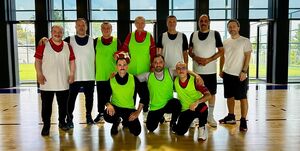 اردوغان برای اثبات سلامتی‌ خود دست به توپ شد+ عکس