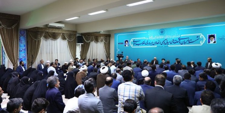 به حاشیه راندن مدیران بی‌انگیزه و خسته سیاست قطعی دولت مردمی است