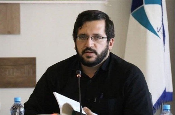 اصول امام خمینی تمام نشدنی و کهنه نشدنی است/ مکتب امام (ره) بر پایه معنویت، عقلانیت و عدالت استوار است