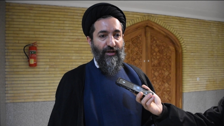 مقام معظم رهبری، راه امام راحل را باصلابت‌ و قدرت ادامه می‌دهند