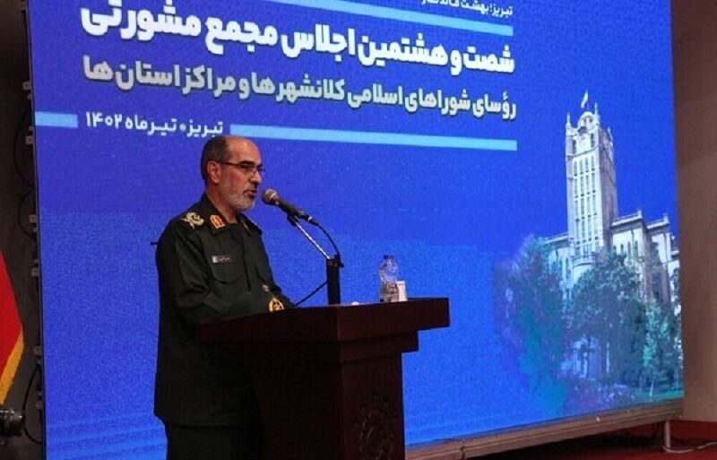 همدلی مسئولان باید در خدمت به مردم معنی پیدا کند