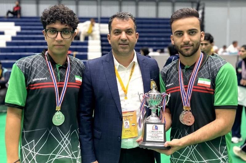 نشان برنز برگردن سپک‌تاکراکاران آذربایجان‌شرقی