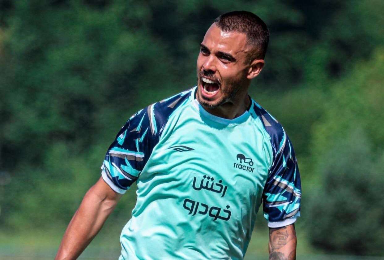 شماره ۱۰ تراکتور به صاحبش رسید + عکس