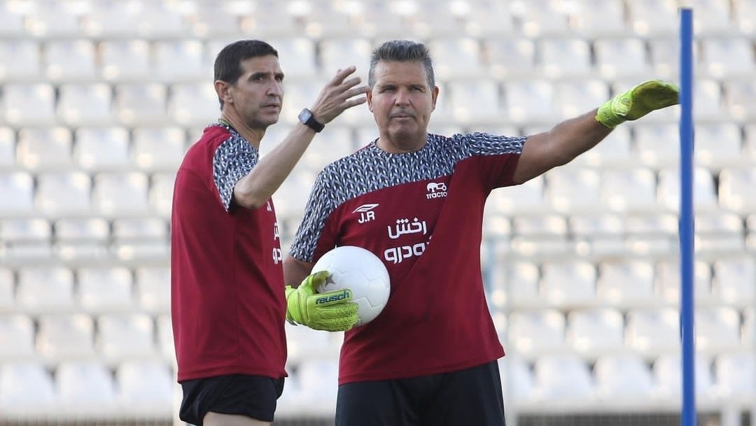 جدایی مربی تراکتور به دلیل مصدومیت/ جانشین دینکا نیامده رفتنی شد!