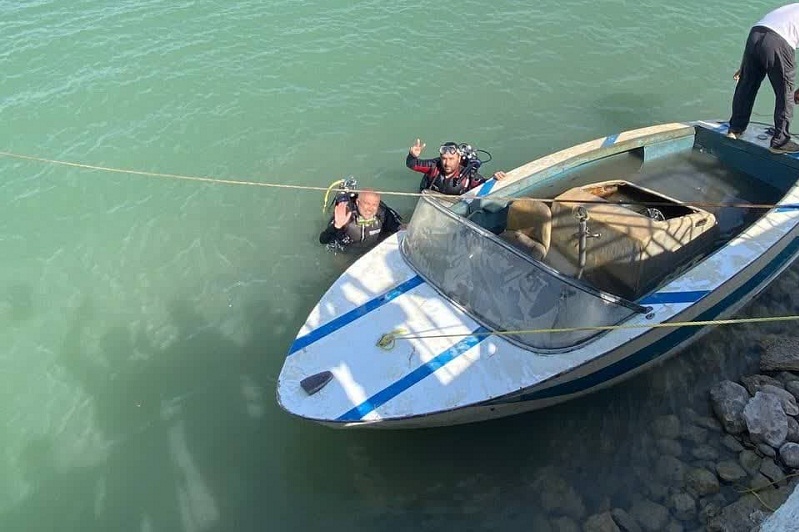 قایق میلیاردی غرق شده در سد امند پس از یک سال بیرون کشیده شد