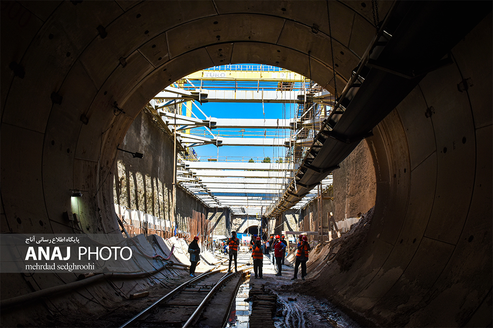 تور رسانه ای «راویان پیشرفت» در قطار شهری تبریز