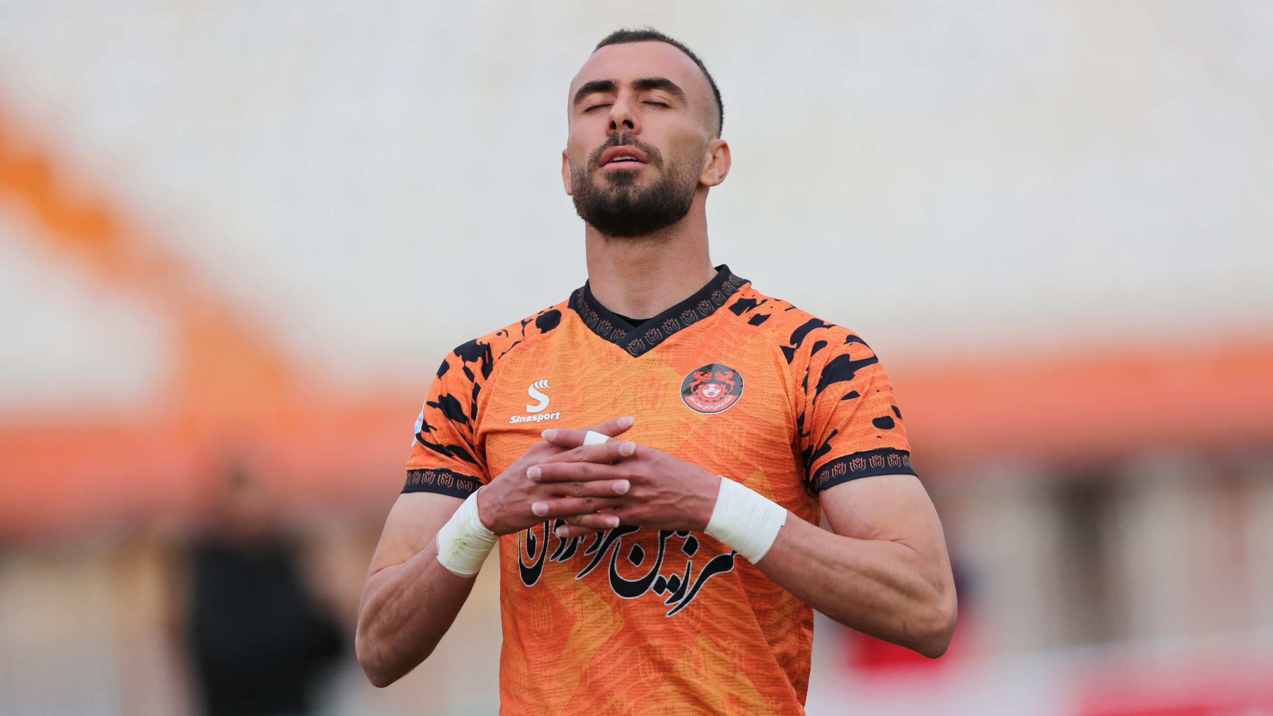 رونمایی رسمی از مهاجم جدید تراکتور + عکس