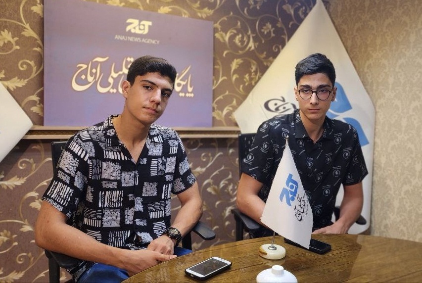 از انگ پارتیبازی تا همقدی با سوپراستار