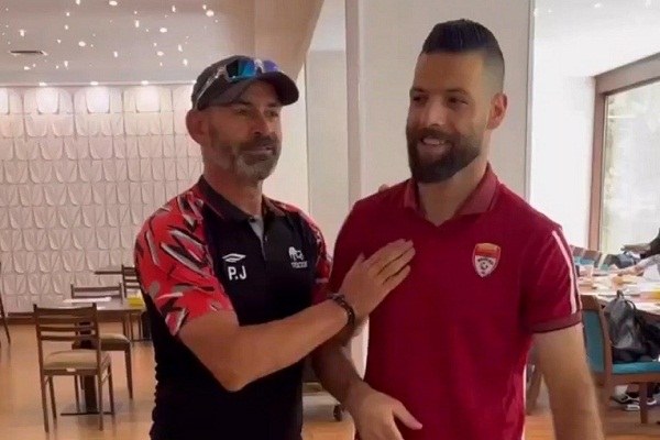 خمز و عباس‌زاده خیلی زود به هم رسیدند