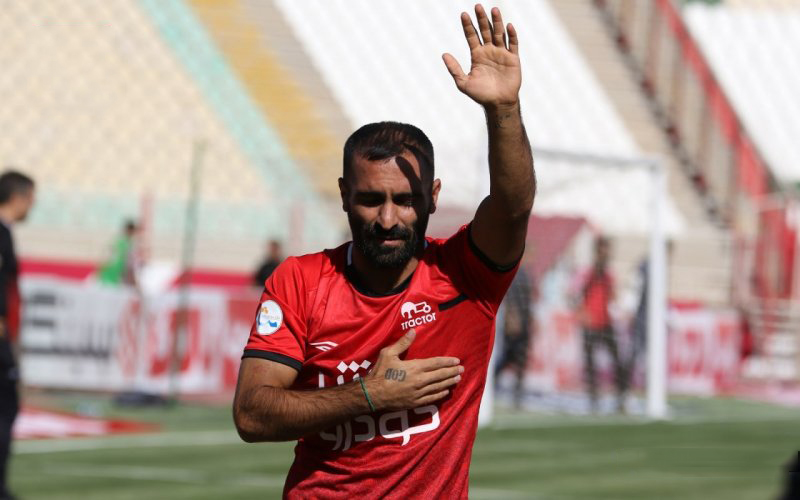 کاش می‌شد بازوبند را هم بایگانی کرد!