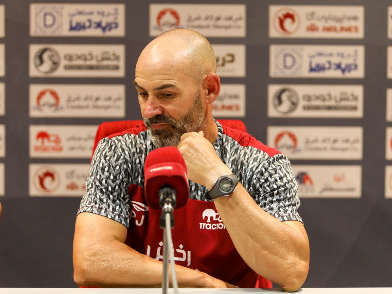 خمز: برای بازی با سپاهان انگیزه بالایی داریم/ بازی تماشاگرپسندی را شاهد خواهیم بود