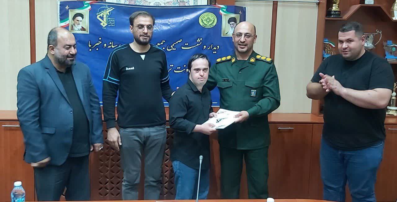 تجلیل معاونت تربیت بدنی سپاه عاشورا از قهرمان آسیا و اصحاب رسانه