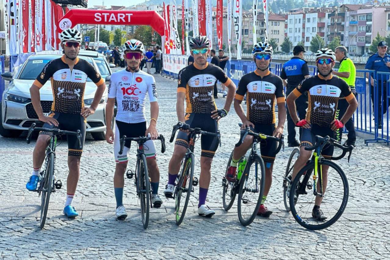 مس سونگون‌ پا به رکاب شد/ استارت دوچرخه‌سواران نارنجی از تور آذربایجان