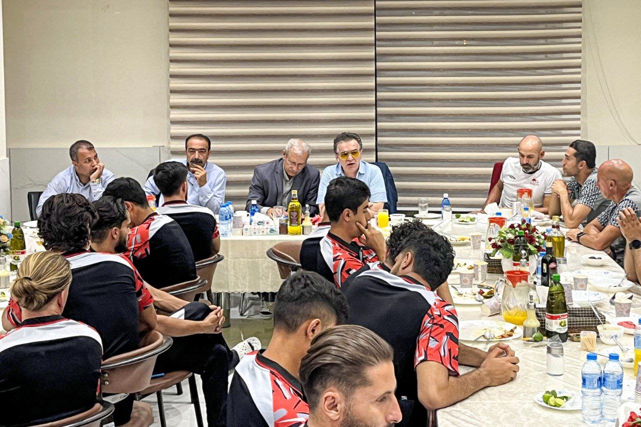 اطمینان زنوزی به تراکتوری‌ها: حتی ببازید هیچ‌کس حق خرده گرفتن ندارد