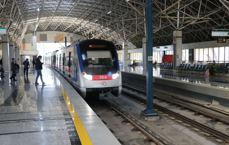 آغاز سال‌ تحصیلی با مترو و بی.آر.تی رایگان در تبریز