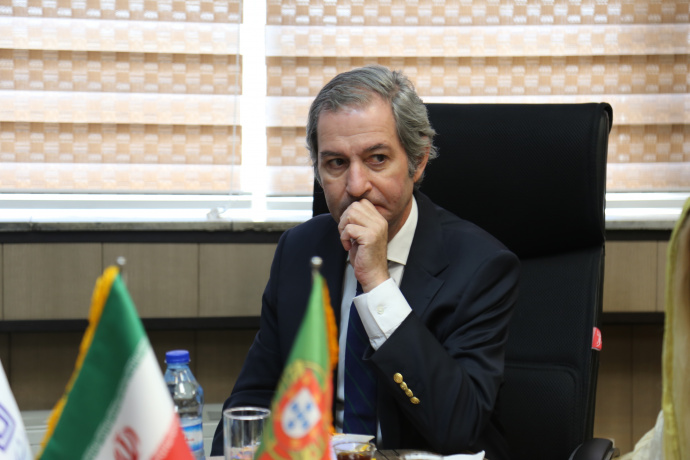 سفیر پرتغال طرفدار تراکتور شد! + عکس