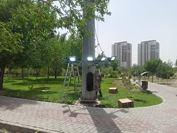 بهسازی و رسیدگی مستمر به وضعیت روشنایی پارک‌های سطح شهر