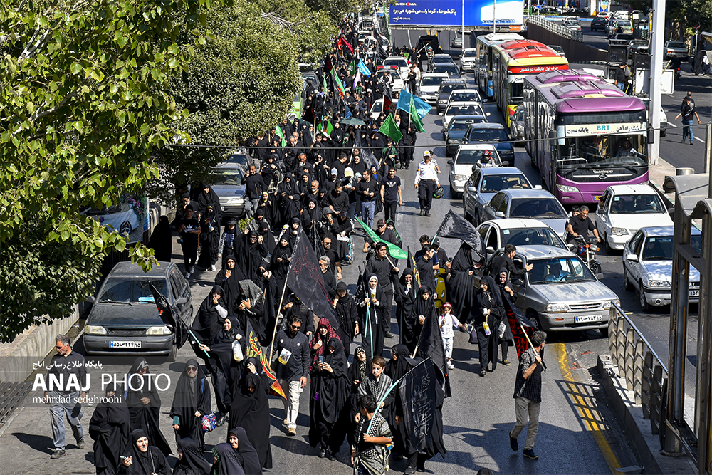 پیاده‌روی تبریزی‌ها به‌مناسبت اربعین حسینی