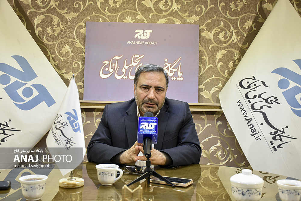 حضور پژوهشگر حوزه ادبیات در تحریریه آناج به‌مناسبت سالروز بزرگداشت استاد شهریار