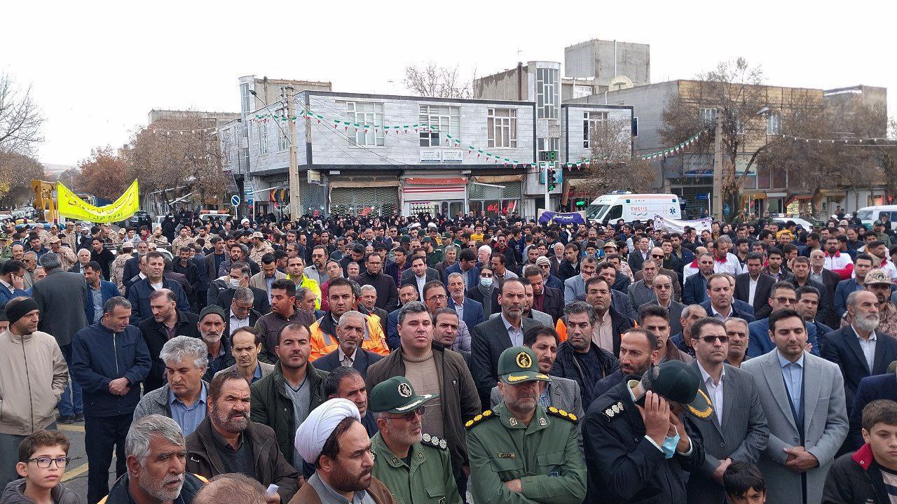 اجتماع مردم هریس و روستاهای اطراف در حمایت از غزه