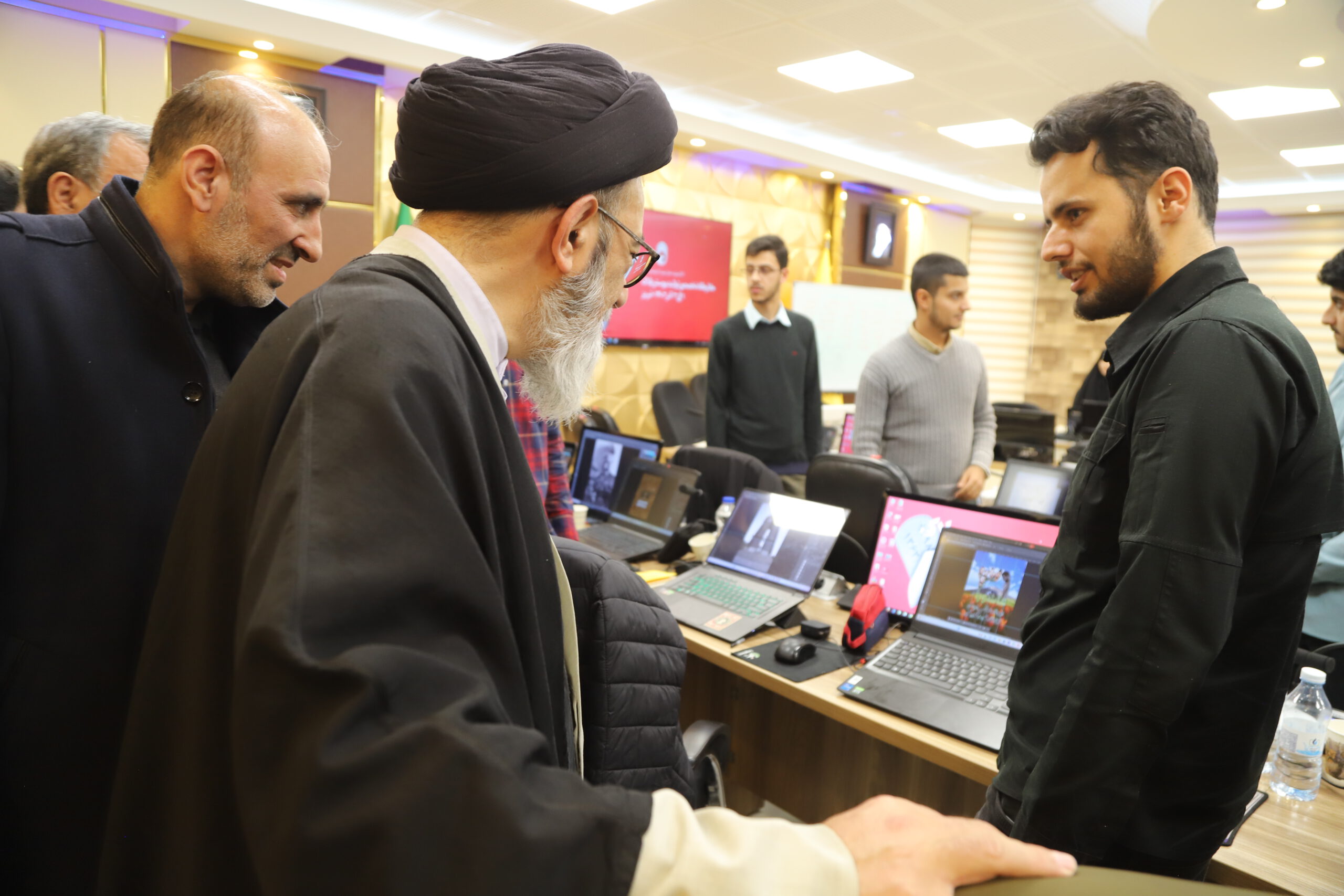 زبانِ «هنر گرافیک» بین‌المللی است