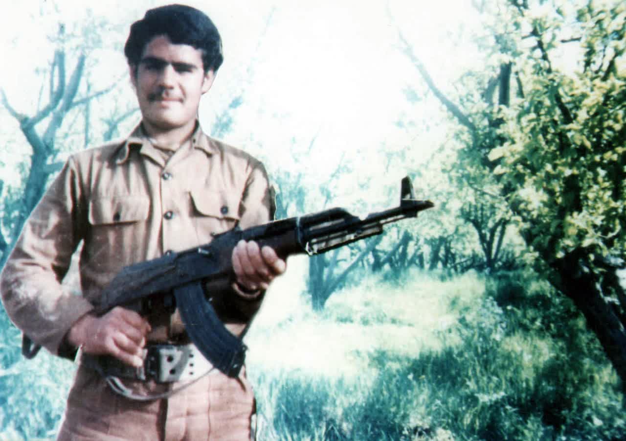 اسلحه مرا زمین نگذارید